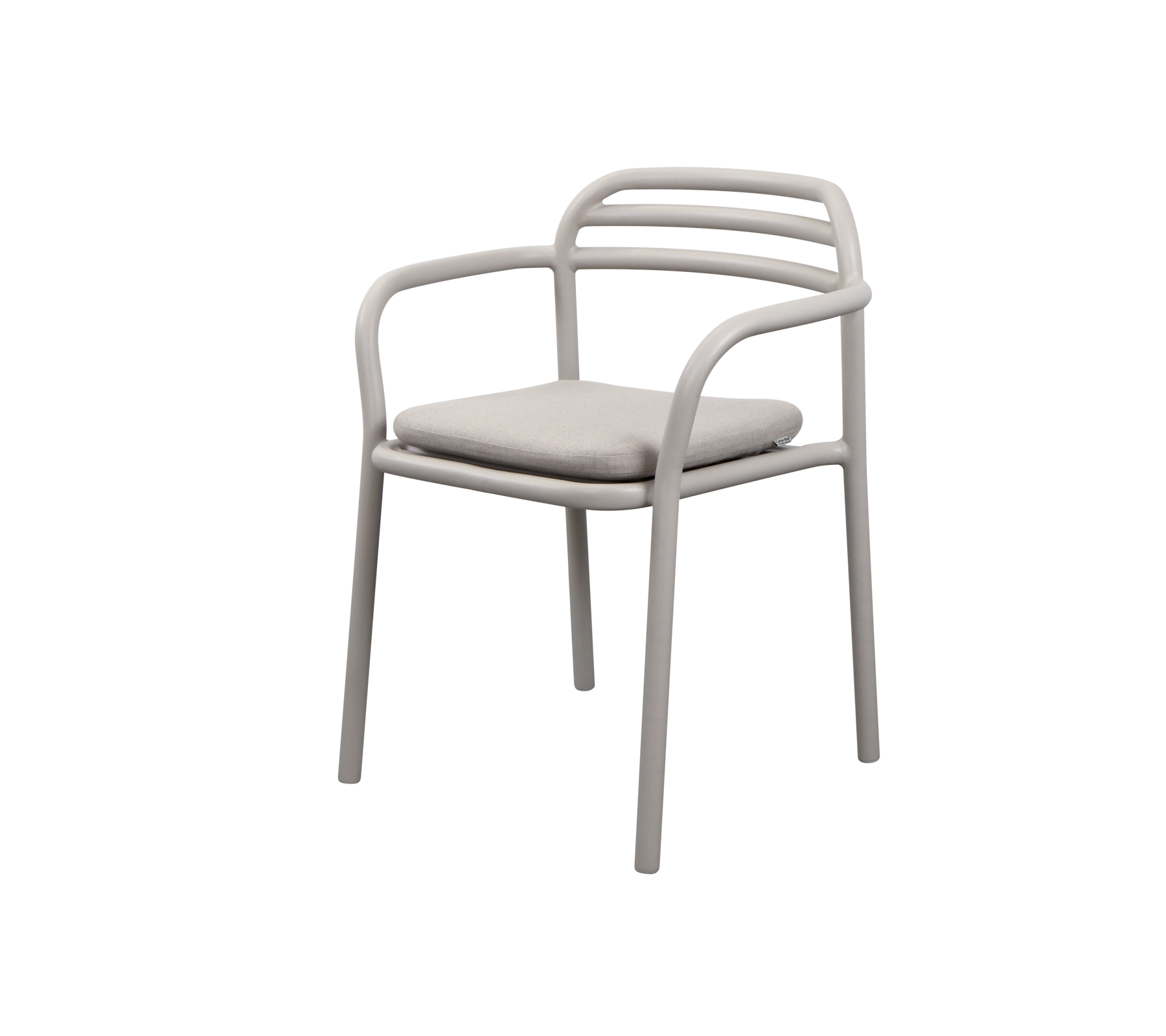Un fauteuil moderne avec un design épuré, des accoudoirs arrondis et un siège rembourré de couleur neutre.