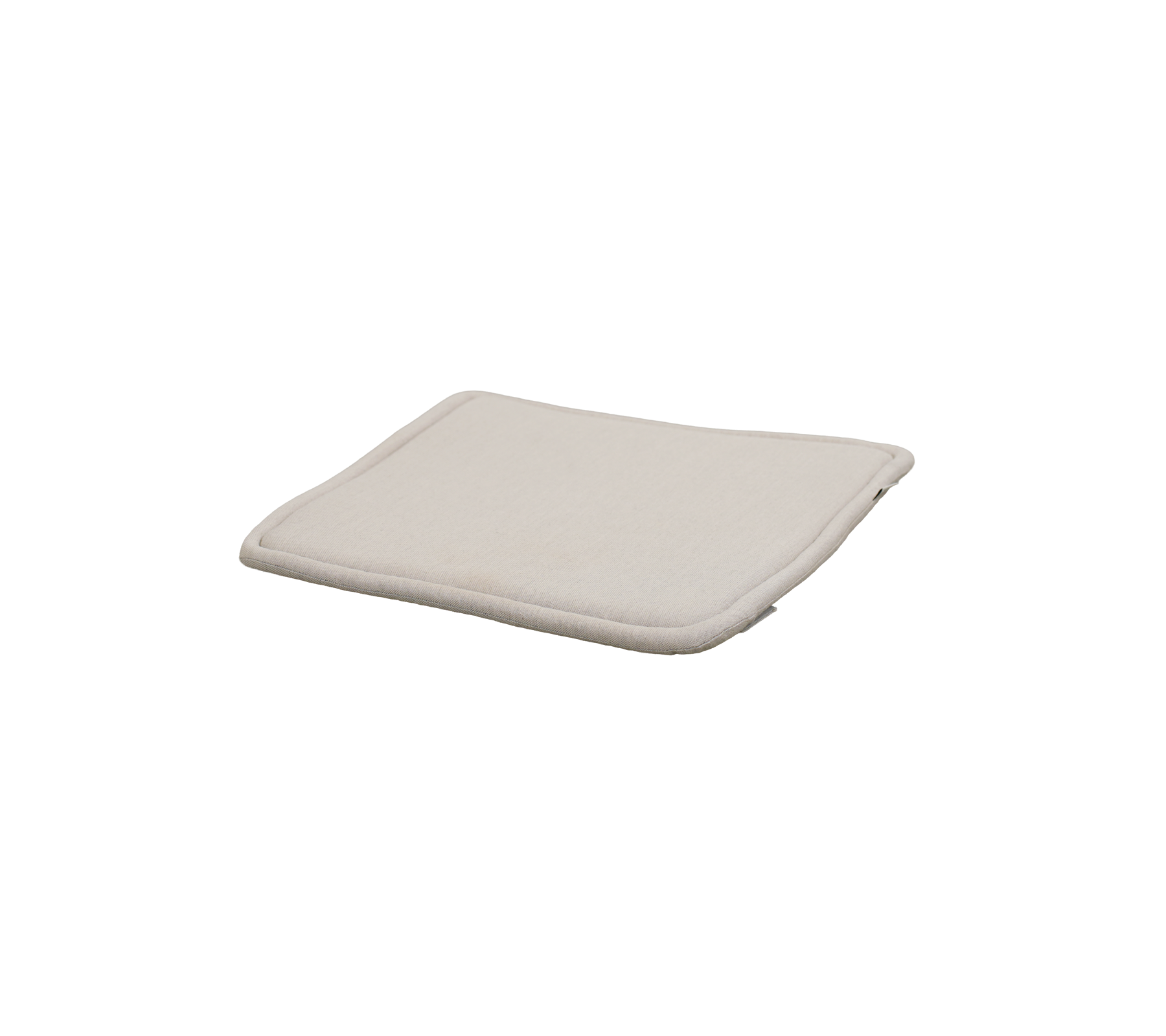 Coussin en sable avec un design doux et courbé et sans motifs visibles.