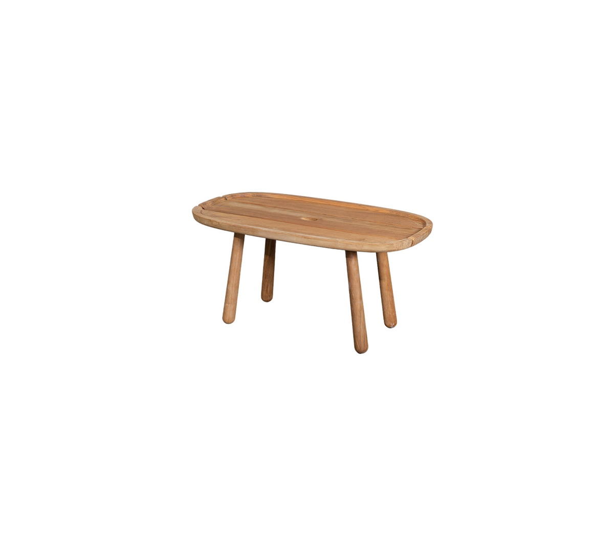 Une table en bois avec un plateau ovale et quatre pieds robustes, conçue pour une esthétique moderne ou rustique.
