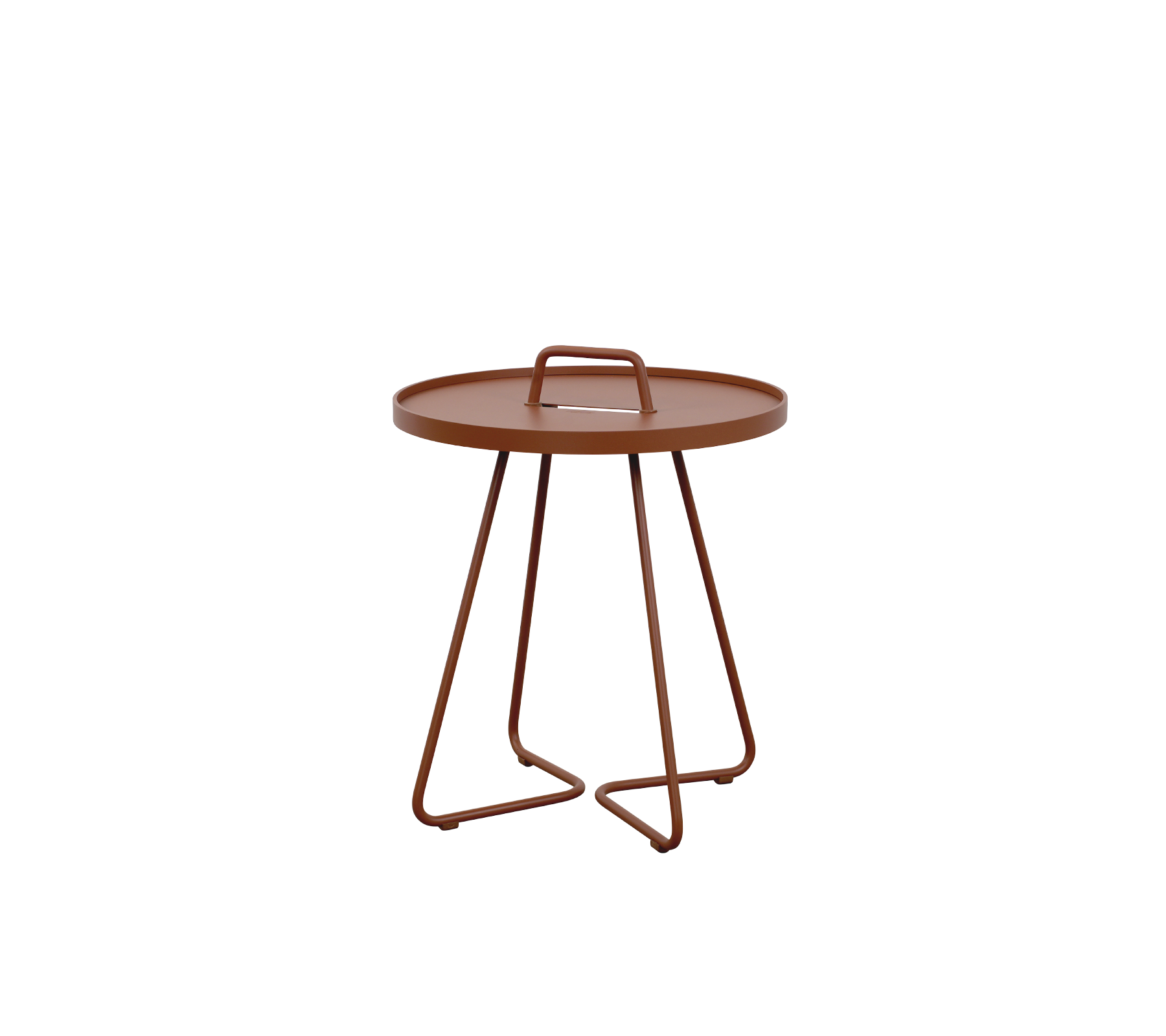 Table ronde plateau avec un design épuré, doté d'une poignée et de trois pattes fines, finition en couleur brun chaud.