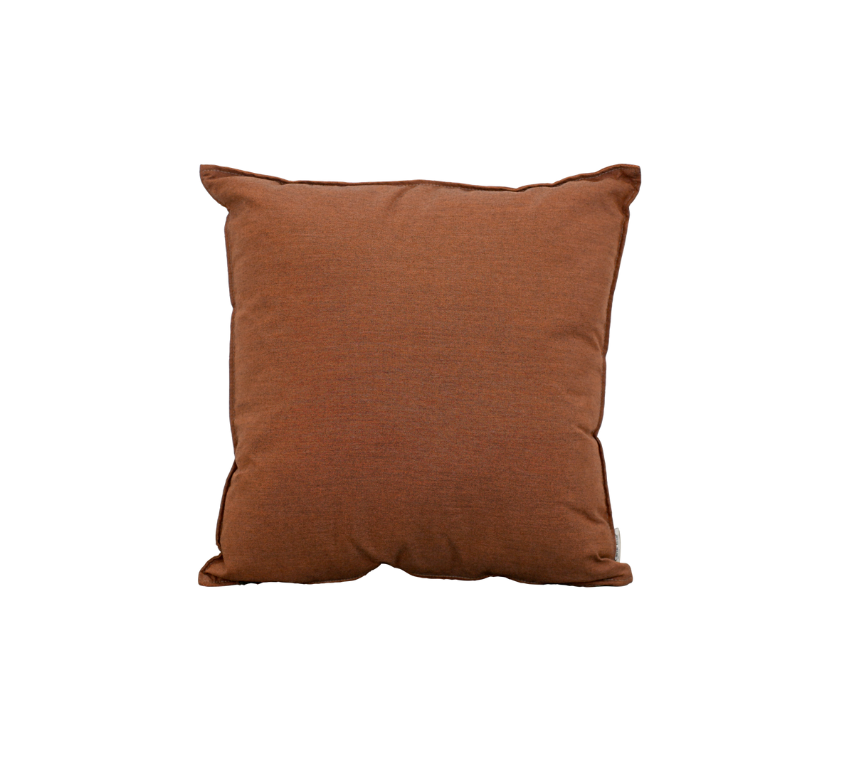 Coussin rouge désert avec un design simple.