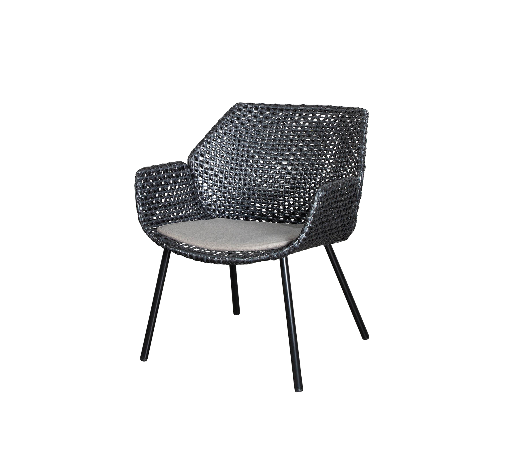 Chaise tissée élégante avec un coussin confortable, dotée d'un design moderne et de pieds solides pour le soutien. Parfaite pour la détente.