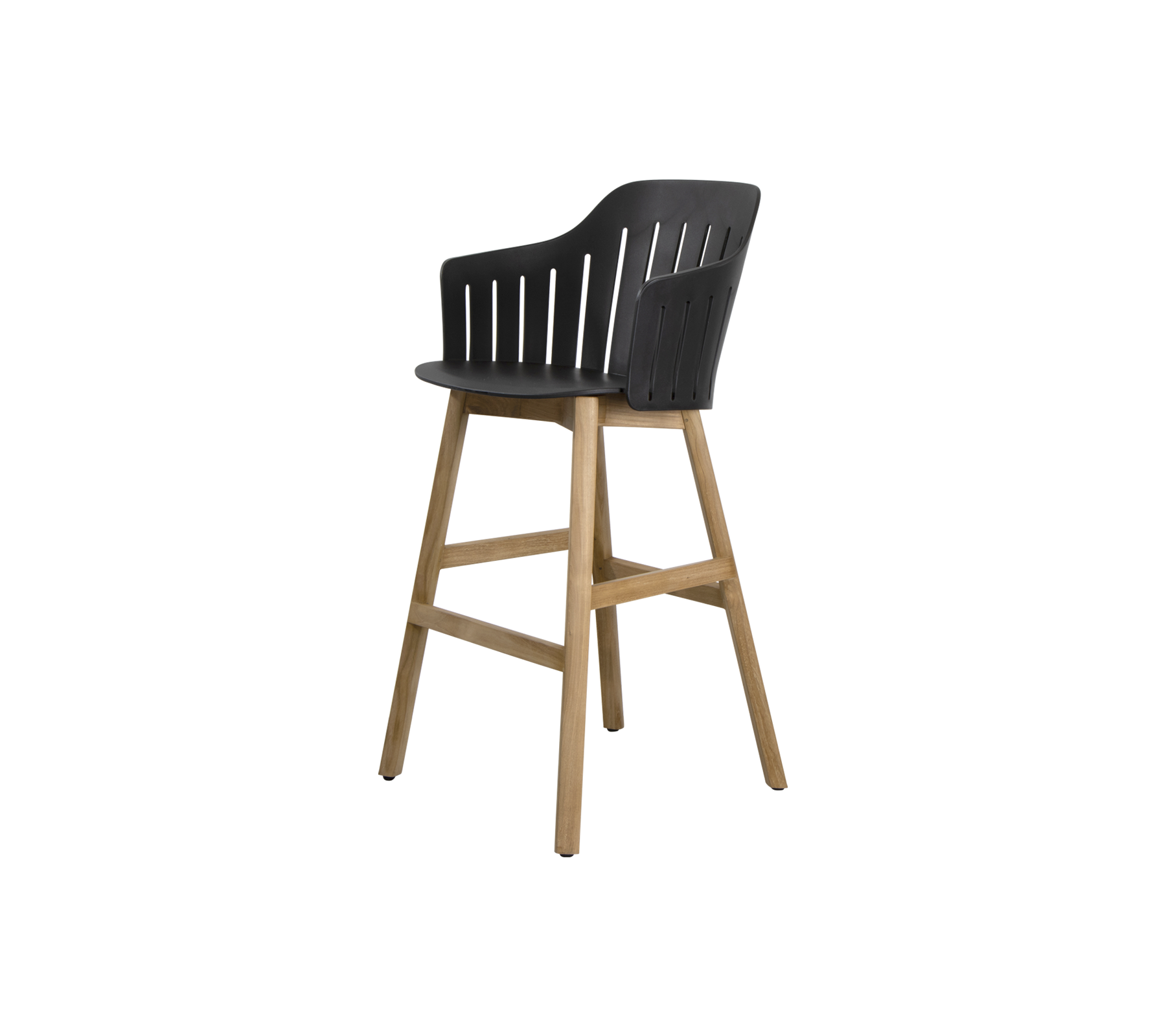 Chaise haute élégante avec un siège noir épuré doté de lamelles verticales et d'un cadre en bois naturel pour une touche moderne. Parfaite pour les espaces de repas.