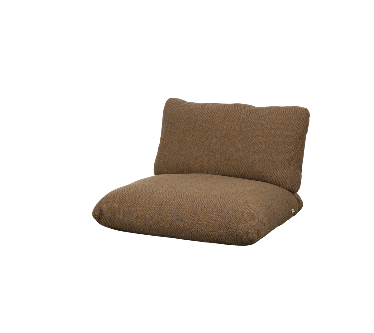 Chaise rembourrée brune avec dossier, conçue pour le confort et la détente, avec un tissu doux et texturé.