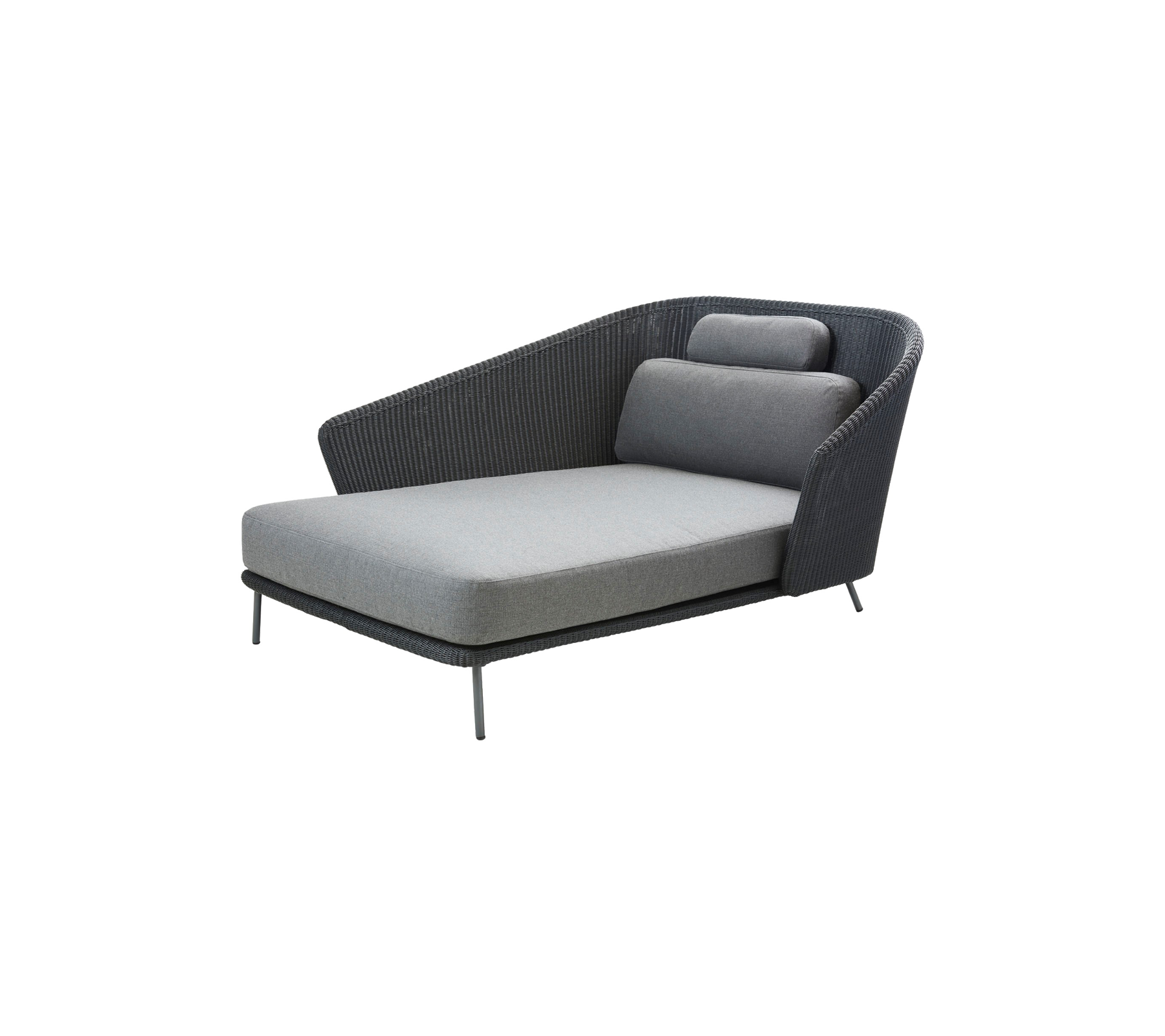 Un fauteuil moderne avec un design épuré, doté d'un siège rembourré et d'un dossier incliné pour le confort et le style.