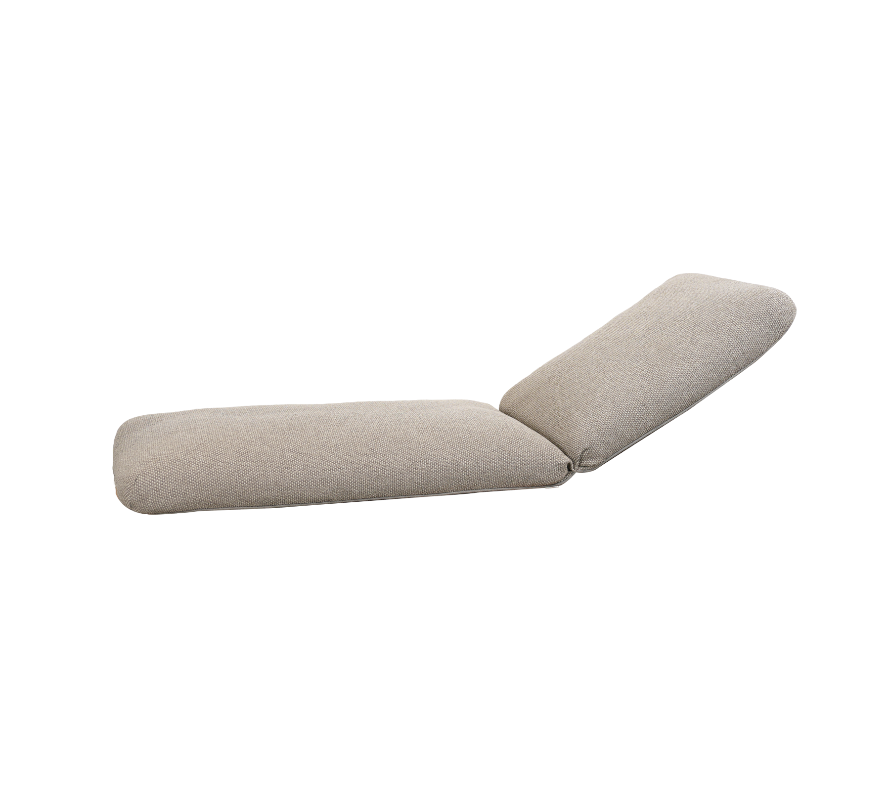Coussin marron clair avec un design incliné.