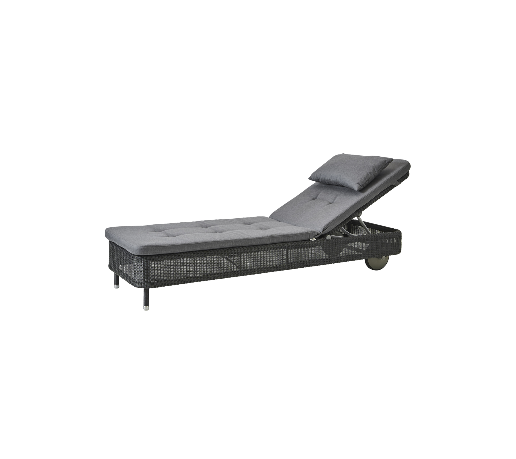 Chaise longue réglable avec un coussin gris doux et une base texturée, parfaite pour se détendre dans n'importe quel cadre.