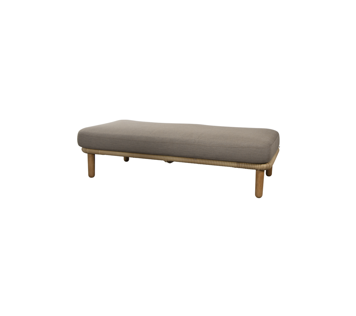 Banc minimaliste avec un coussin gris élégant et des pieds en bois naturel, idéal pour un siège polyvalent dans divers espaces.