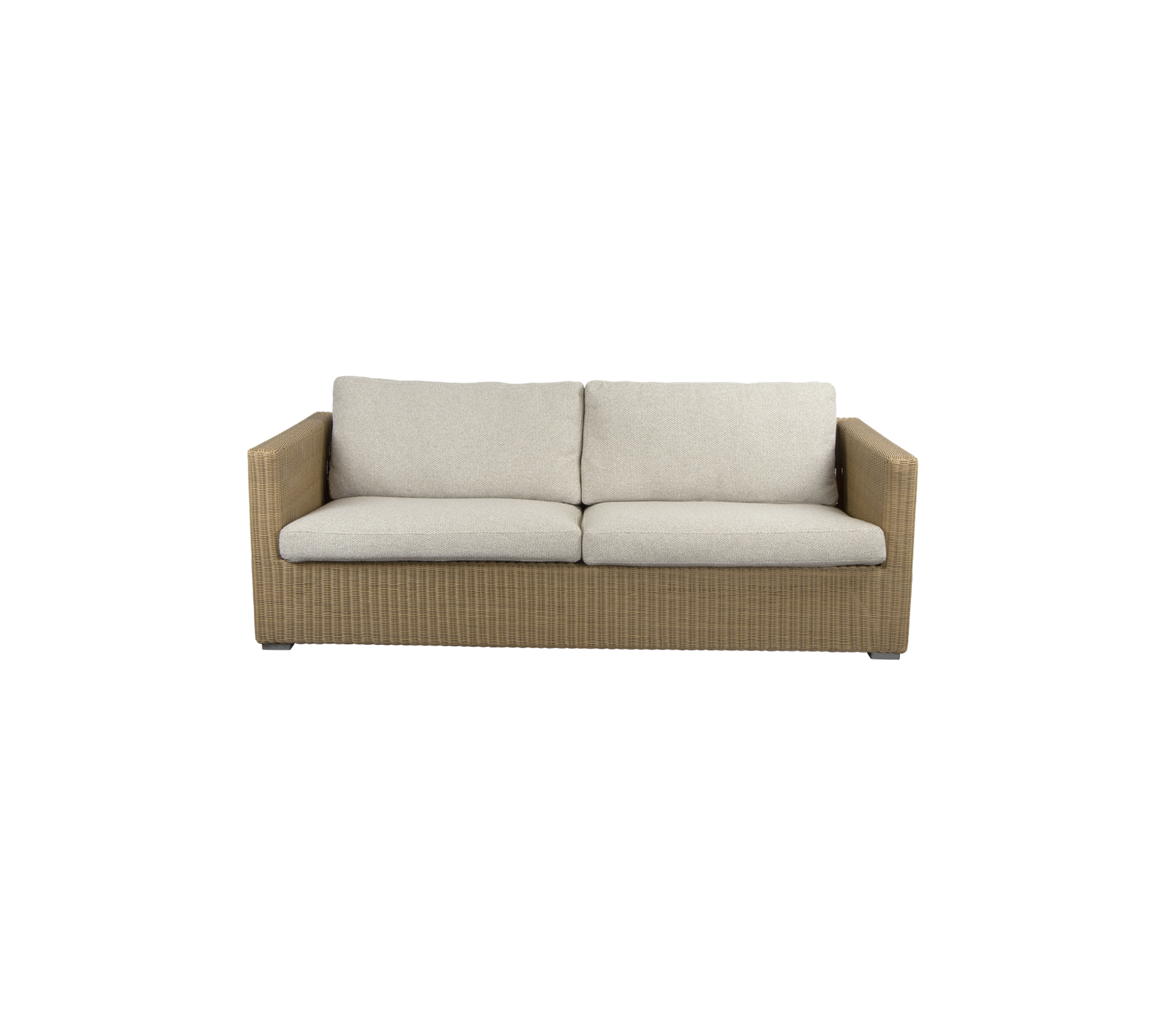Un canapé deux places élégant avec une base tissée et des coussins doux de couleur neutre pour le confort et un design moderne.