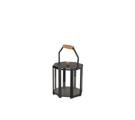 Lanterne élégante avec un cadre en métal noir et une poignée en bois, conçue pour contenir une bougie ou une source de lumière.