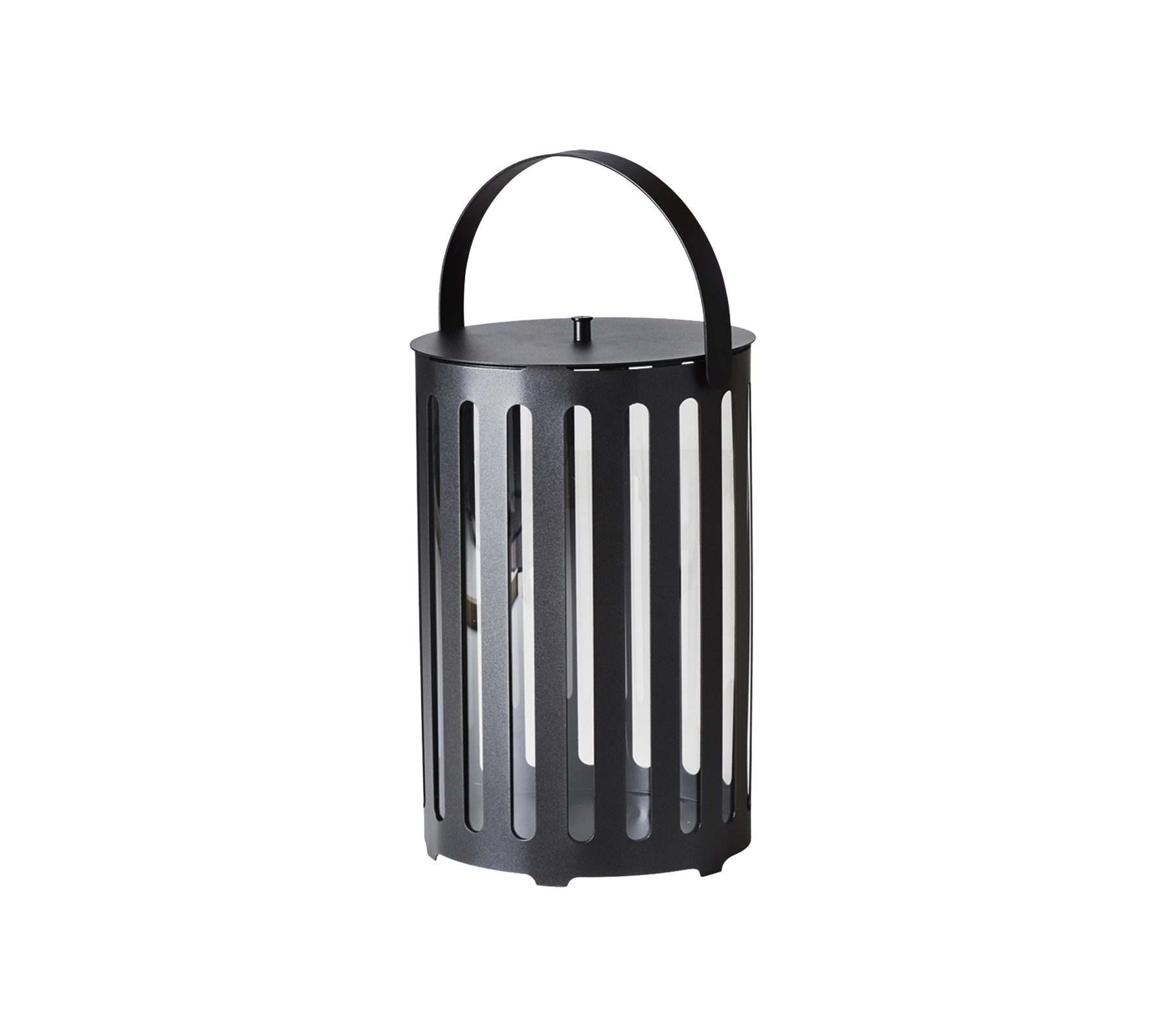 Lanterne en métal noir avec des lamelles verticales et une anse, conçue pour un éclairage décoratif.