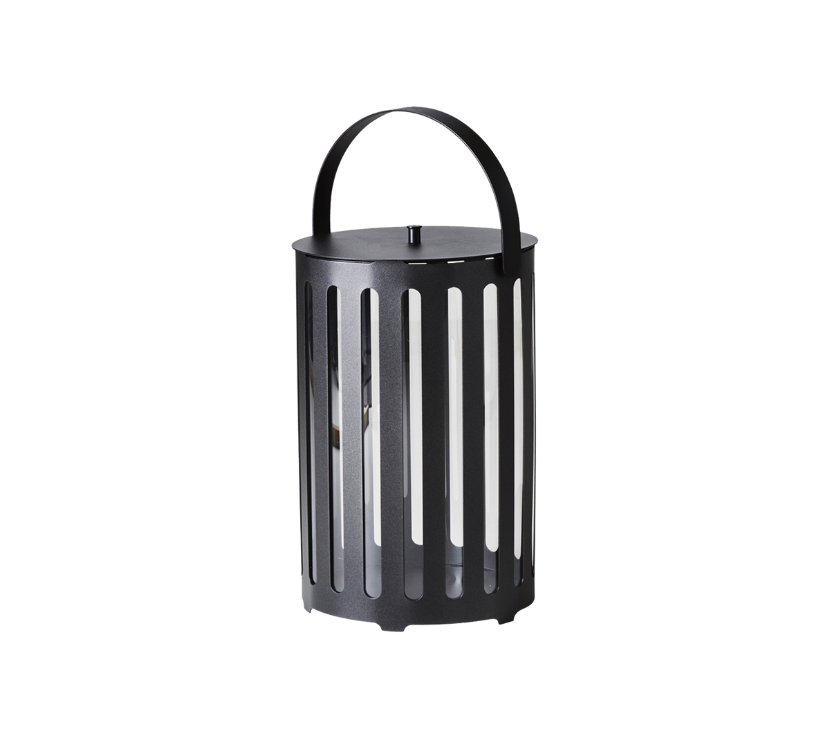 Lanterne en métal noir avec des lamelles verticales et une anse, conçue pour un éclairage décoratif.