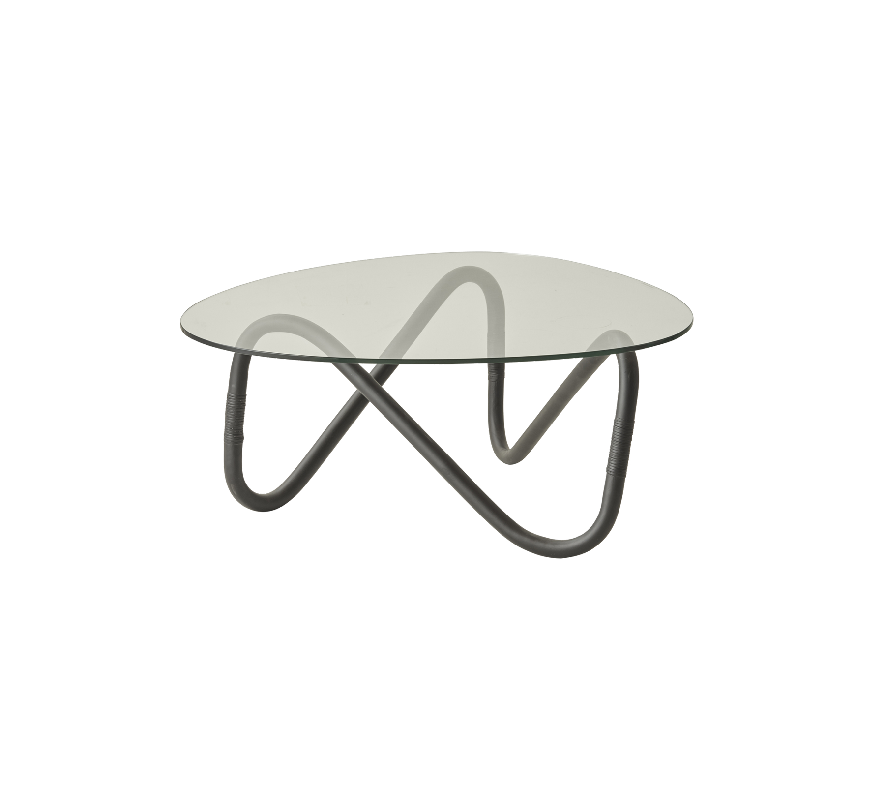 Table basse moderne avec un plateau en verre rond et un design de base en métal ondulé artistique. Idéale pour ajouter une touche contemporaine à n'importe quel espace.