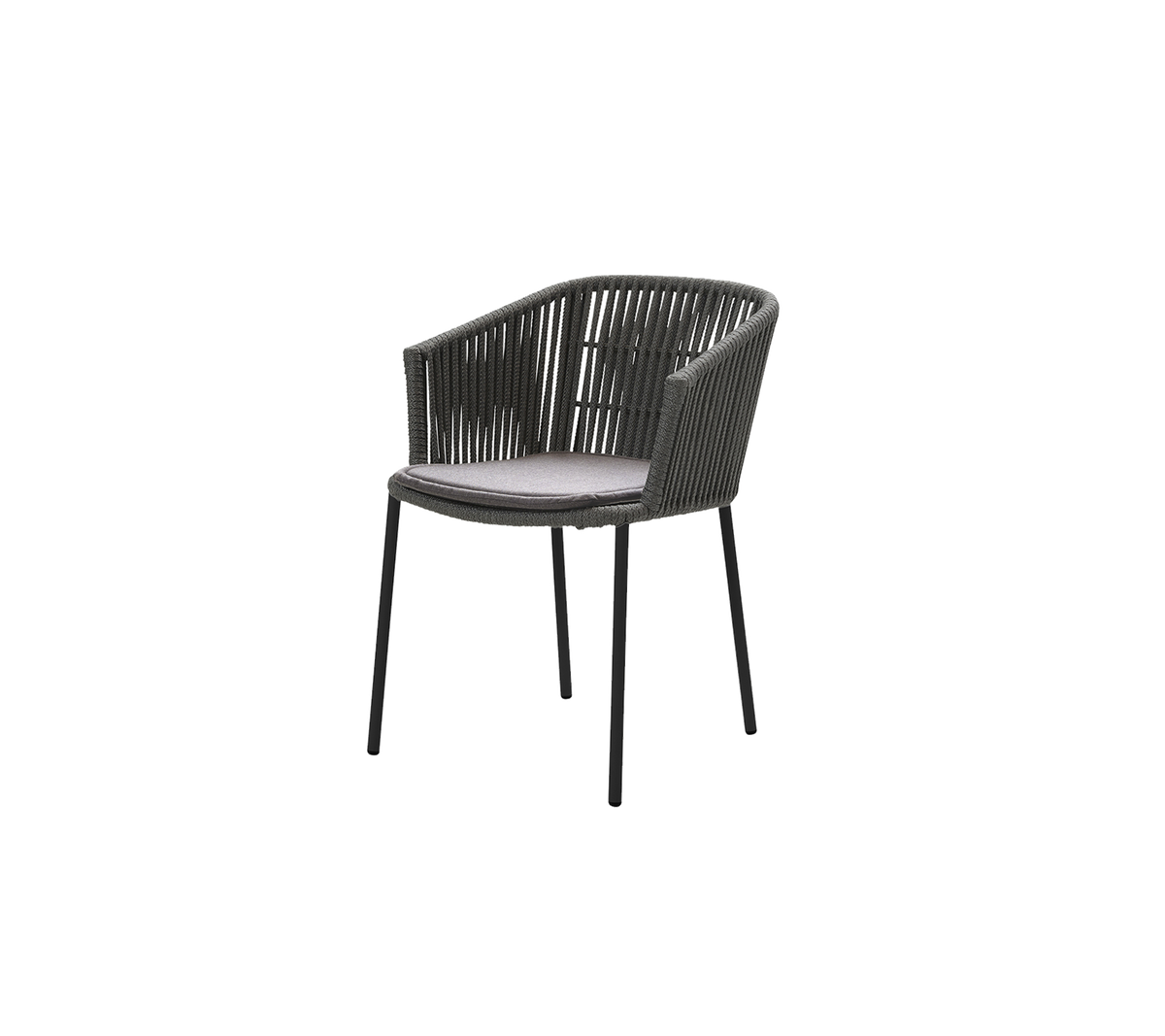 Chaise élégante avec un design tissé, dotée d'un coussin confortable et de pieds épurés, parfaite pour une assise décontractée.