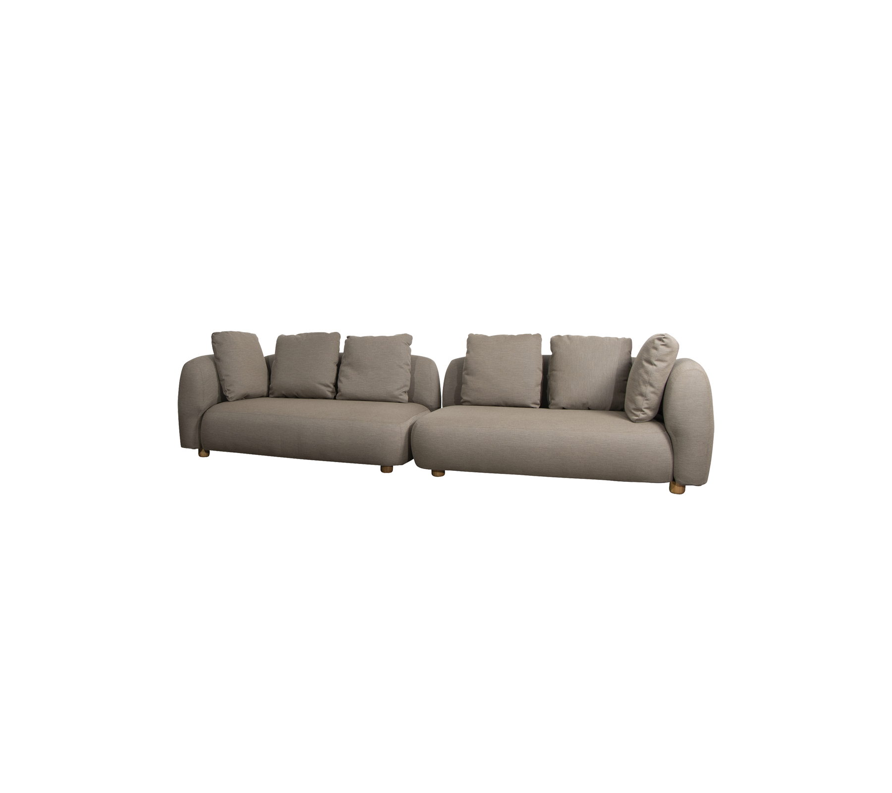 Canapé moderne en L dans une teinte neutre, avec des coussins moelleux et des accoudoirs arrondis, idéal pour un siège confortable.