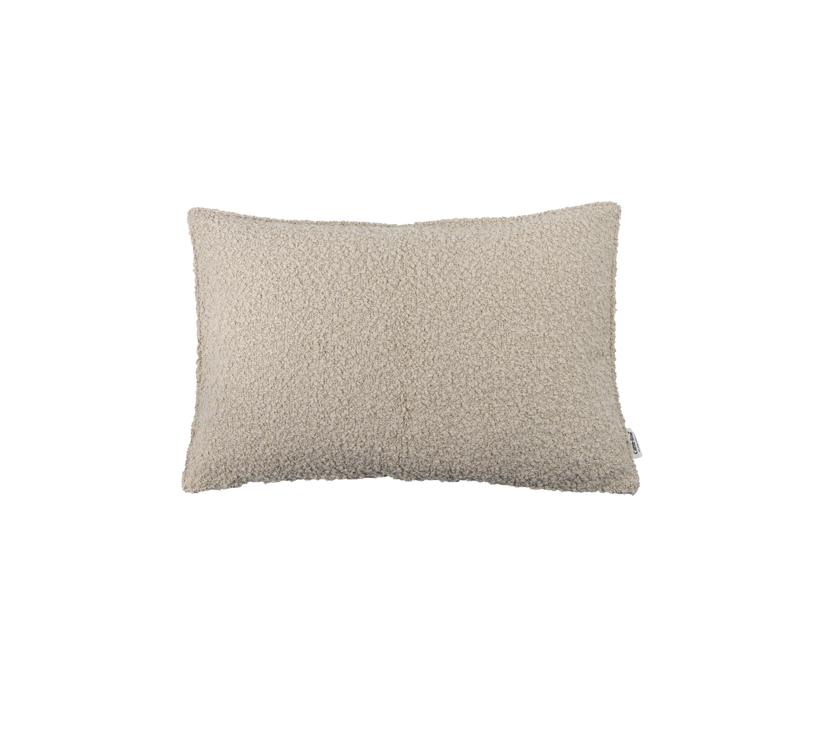 Coussin rectangulaire en tissu beige doux, ajoutant une touche de confort et de style à n'importe quel environnement.