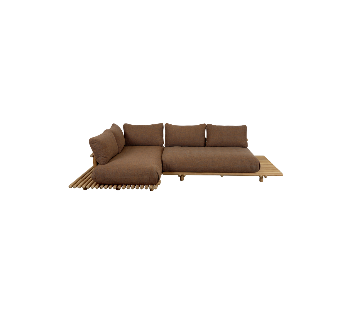 Canapé d'angle moderne avec un tissu brun profond et une base en bois, doté de coussins moelleux pour le confort et un design élégant.